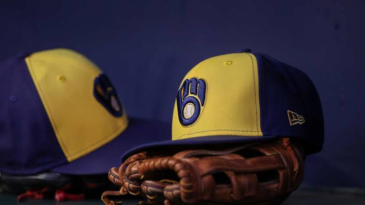 Emotional Departure: Milwaukee Brewers Star player Waves Goodbye As He Made his Intentions Clear…..