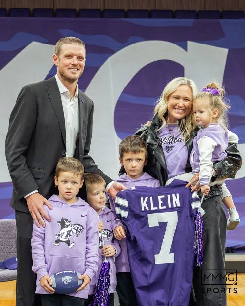 DEAL ACCEPTED: Kansas state wildcats  Collin Klein has secured another top college deal of 4 years contract with Kentucky wildcats worth $207.2 millions dollars even while still headcoach of Kansas state wildcats to become their……read more
